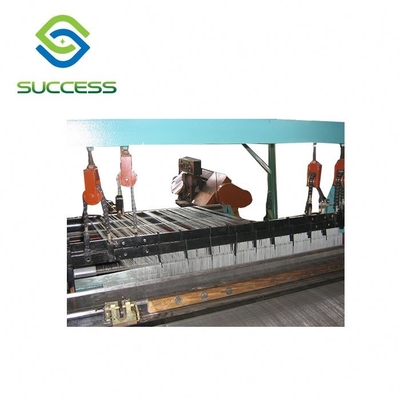 China Gewebeführungssystem Shuttleless Loom Machine Automatisch für Bekleidung fournisseur