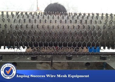 China 3 kW Hauptmotor Hexagonal Drahtnetzmaschine für die lang anhaltende grüne Maschenproduktion fournisseur