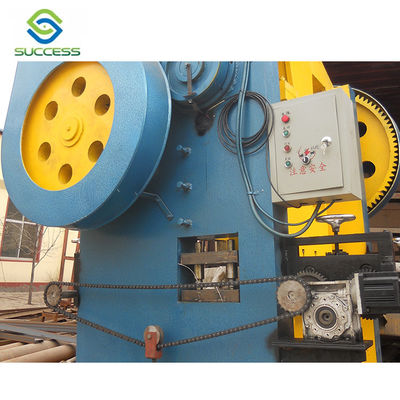 China 20,5-3,5 m/Min PLC-gesteuerte Zaunschweißmaschine mit 1,0-3,0 mm Schweiß fournisseur