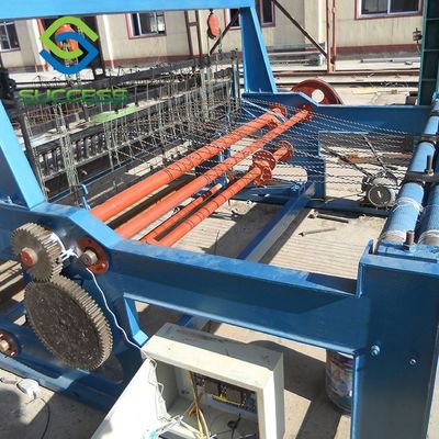 China PLC-gesteuerte Maschine zur Herstellung von Drahtnetzen für die Hochgeschwindigkeitsproduktion 220V/380V Spannung fournisseur