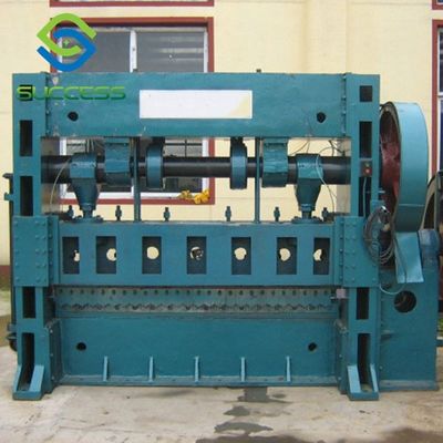 China Customized Diamond Hole Shape Expanded Metal Making Machine für und Produktion mit kundenspezifischen Diamond Hole Shape Optionen fournisseur