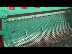 Streckmetall-Maschine